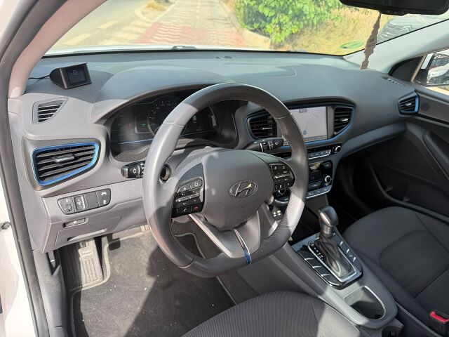 HYUNDAI IONIQ COMFORT 1.6 HEV AUTO SPANISH LHD IN SPAIN 60000 MILES SUPERB 2017